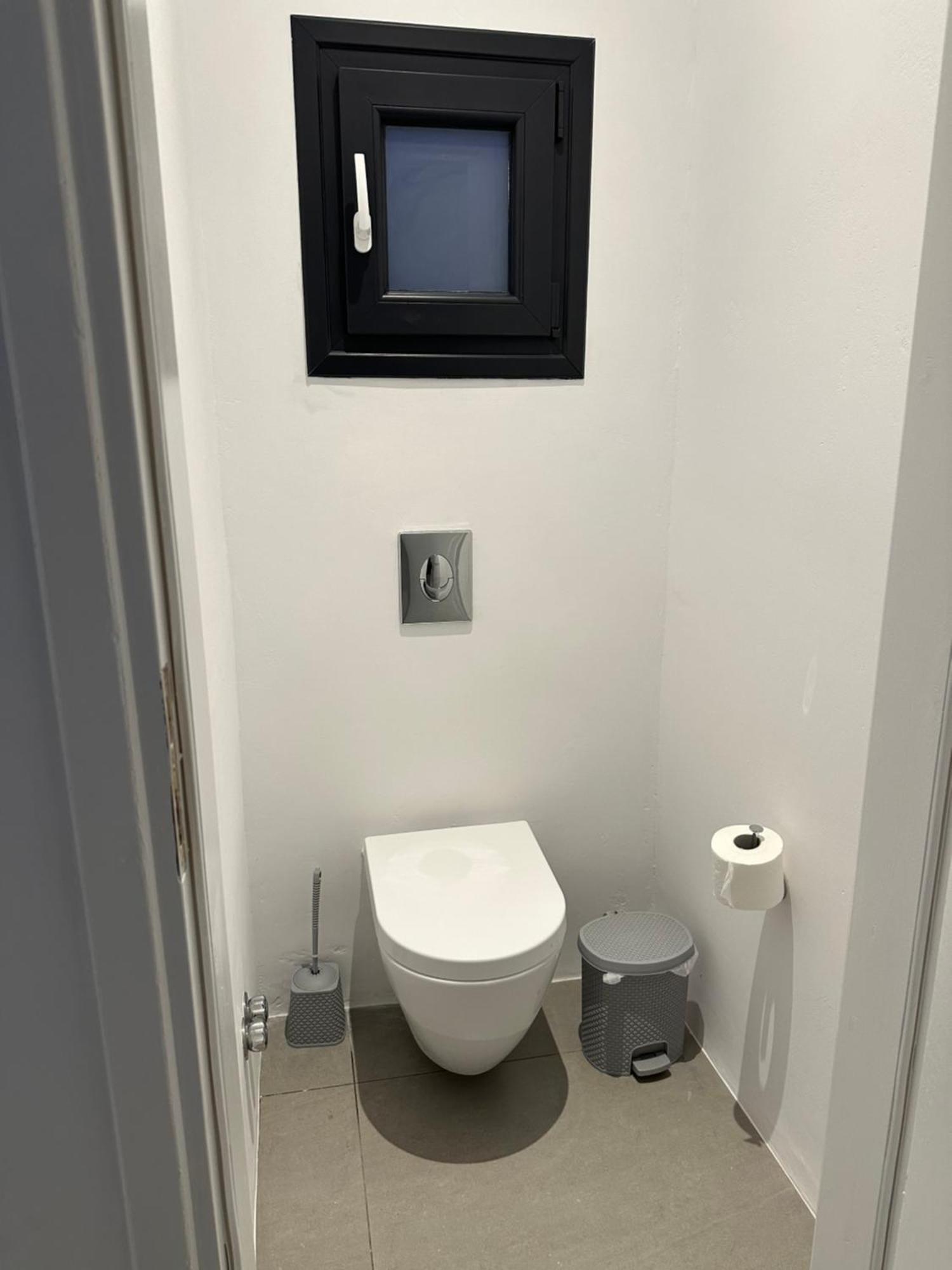 The Coast Suites Тоурлос Экстерьер фото