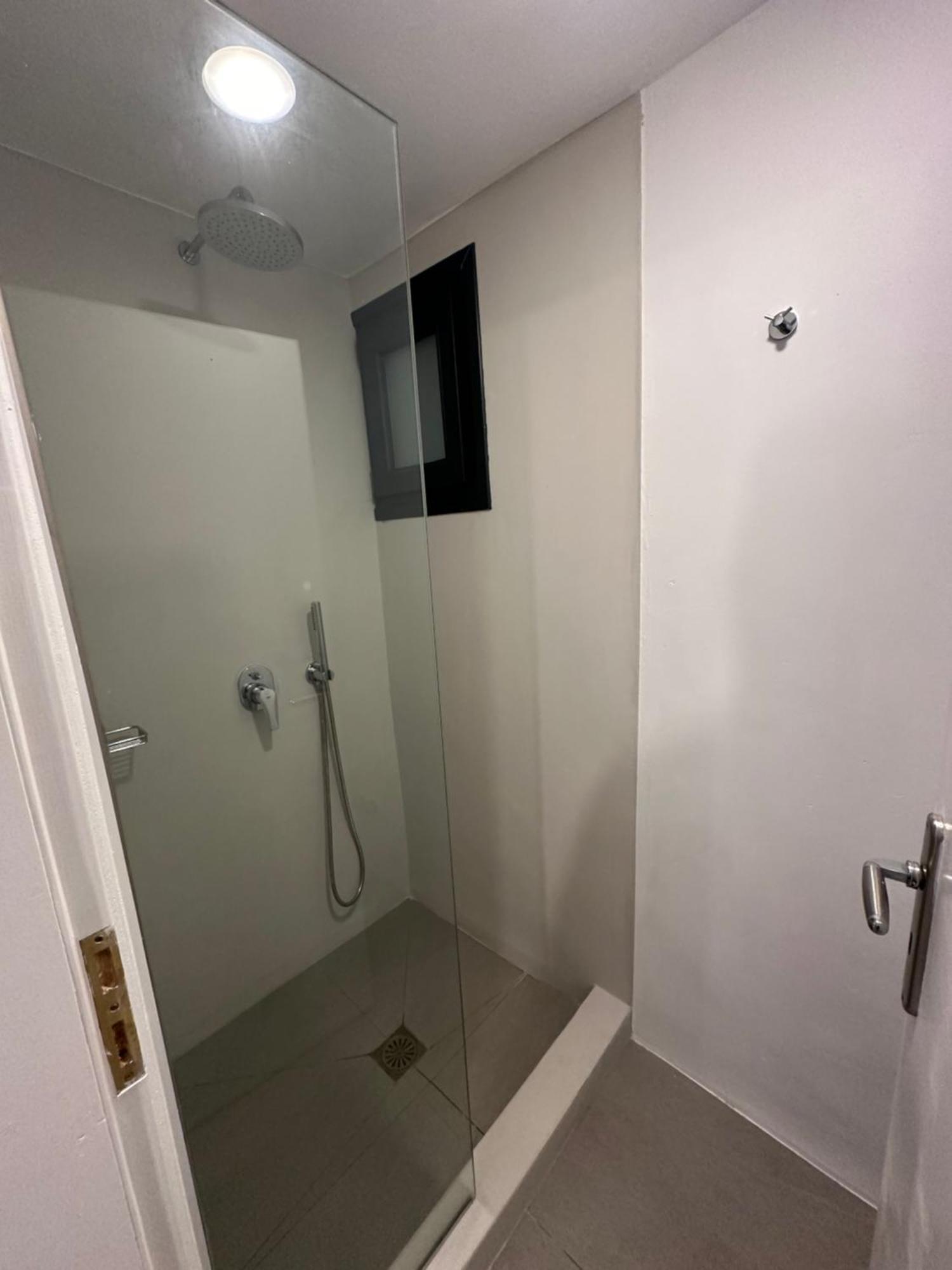 The Coast Suites Тоурлос Экстерьер фото
